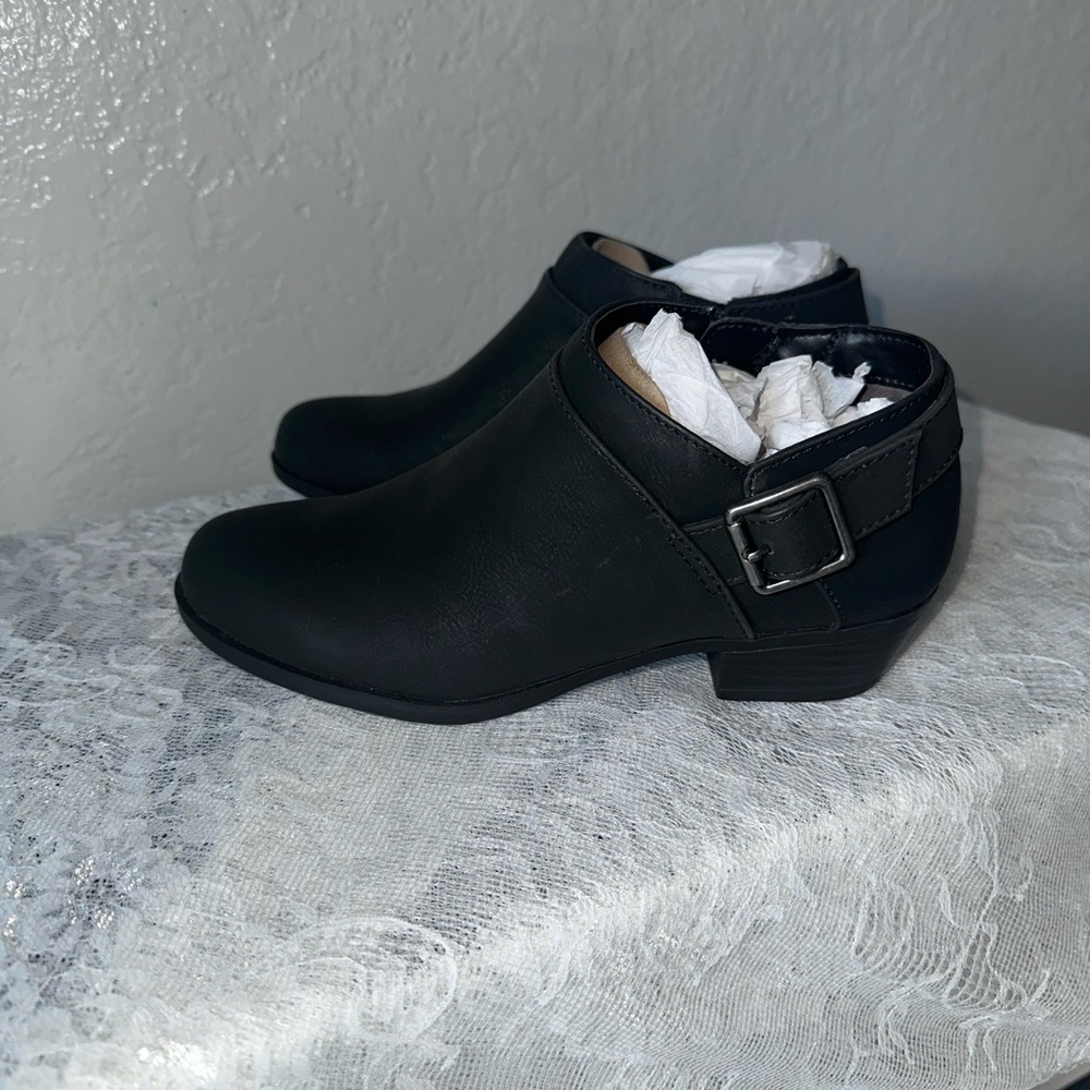 Brand new Life Stride Black Cushioned Buckle Accent Alexi Almond Toe boots - Picture 2 of 6